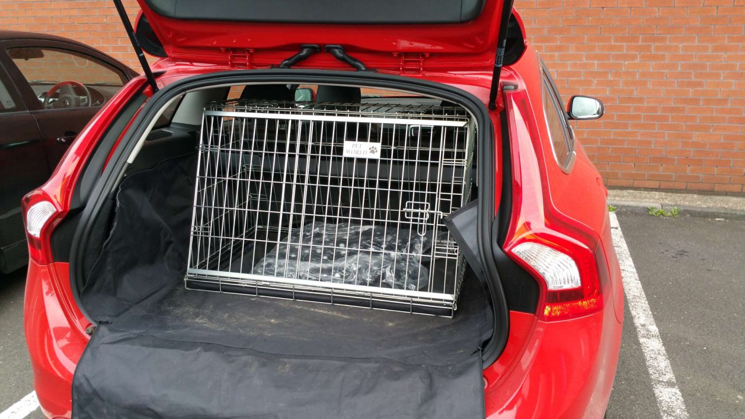 Volvo V60 Car Dog Crate Dog Travel Crate Pet World
